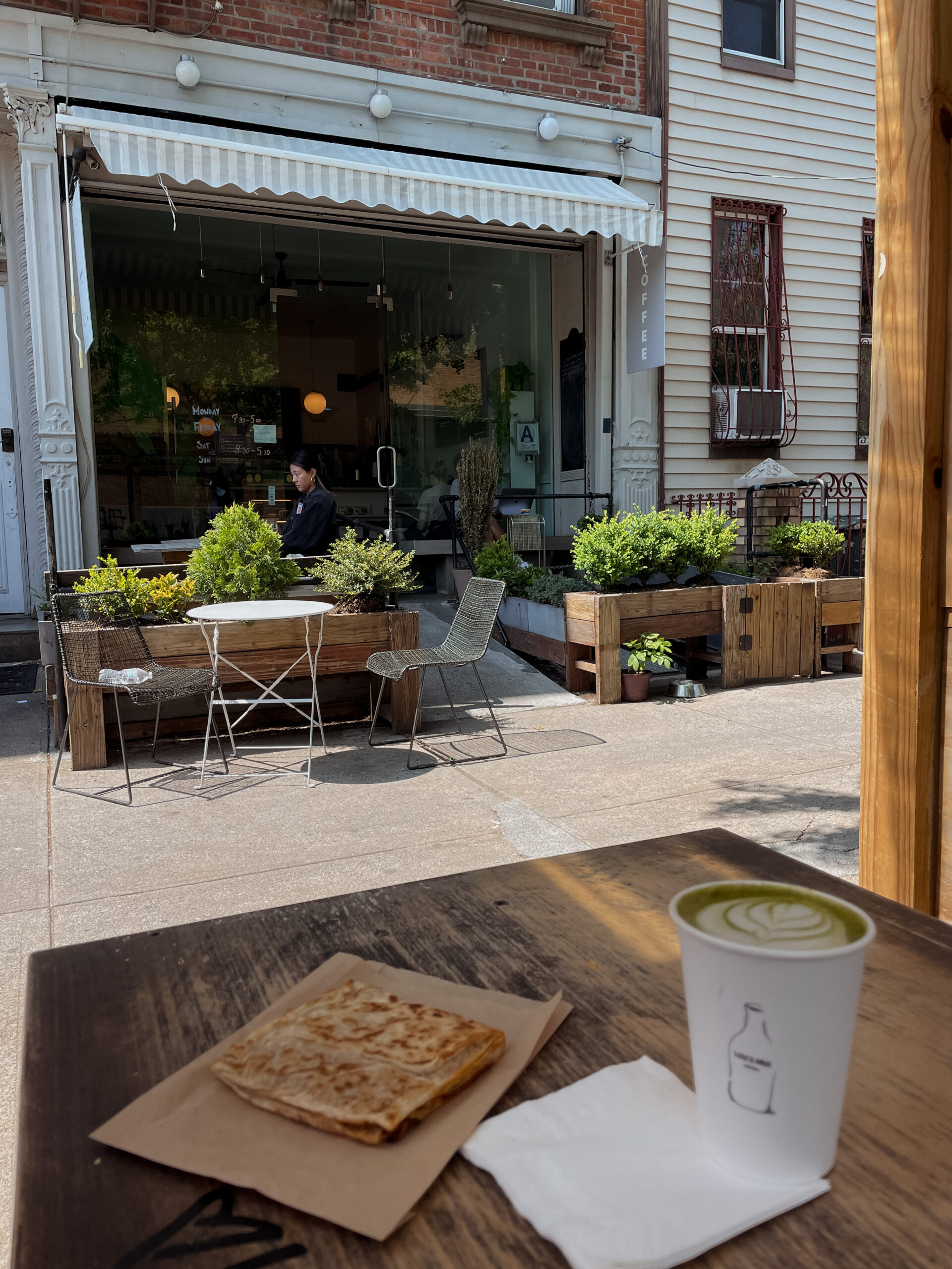 The Best Coffee Shops To Work From In Williamsburg, Brooklyn | aestheticstraveler.com luxury travel & lifestyle blog