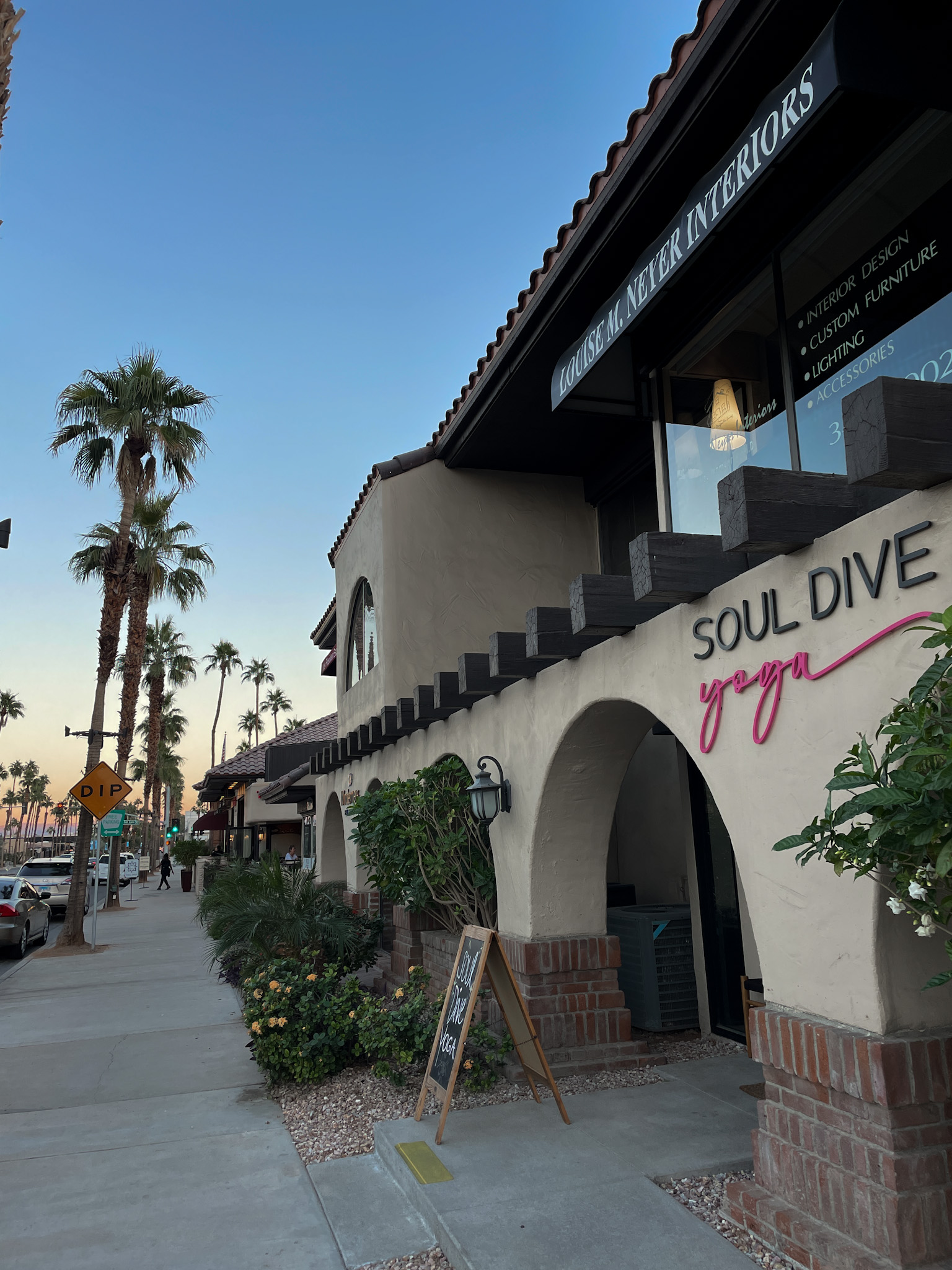 Soul Dive Yoga: An Oasis of Well-being in Greater Palm Springs | www.aestheticstraveler.com Travel & Design Editorial | IG: @itskarenalexandra
